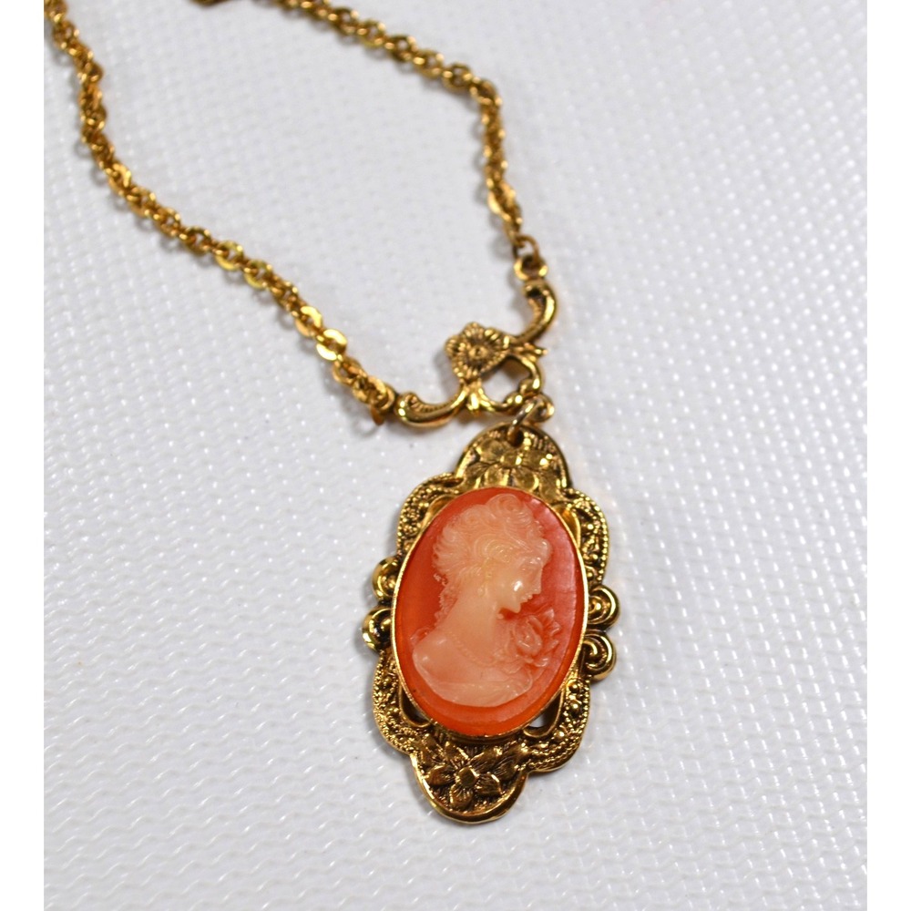 Vintage 1928‎ Brand Gold Tone Cameo Necklace Choker 15" - Picture 4 of 16